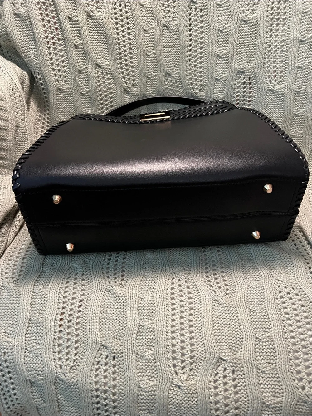 N/A structured black